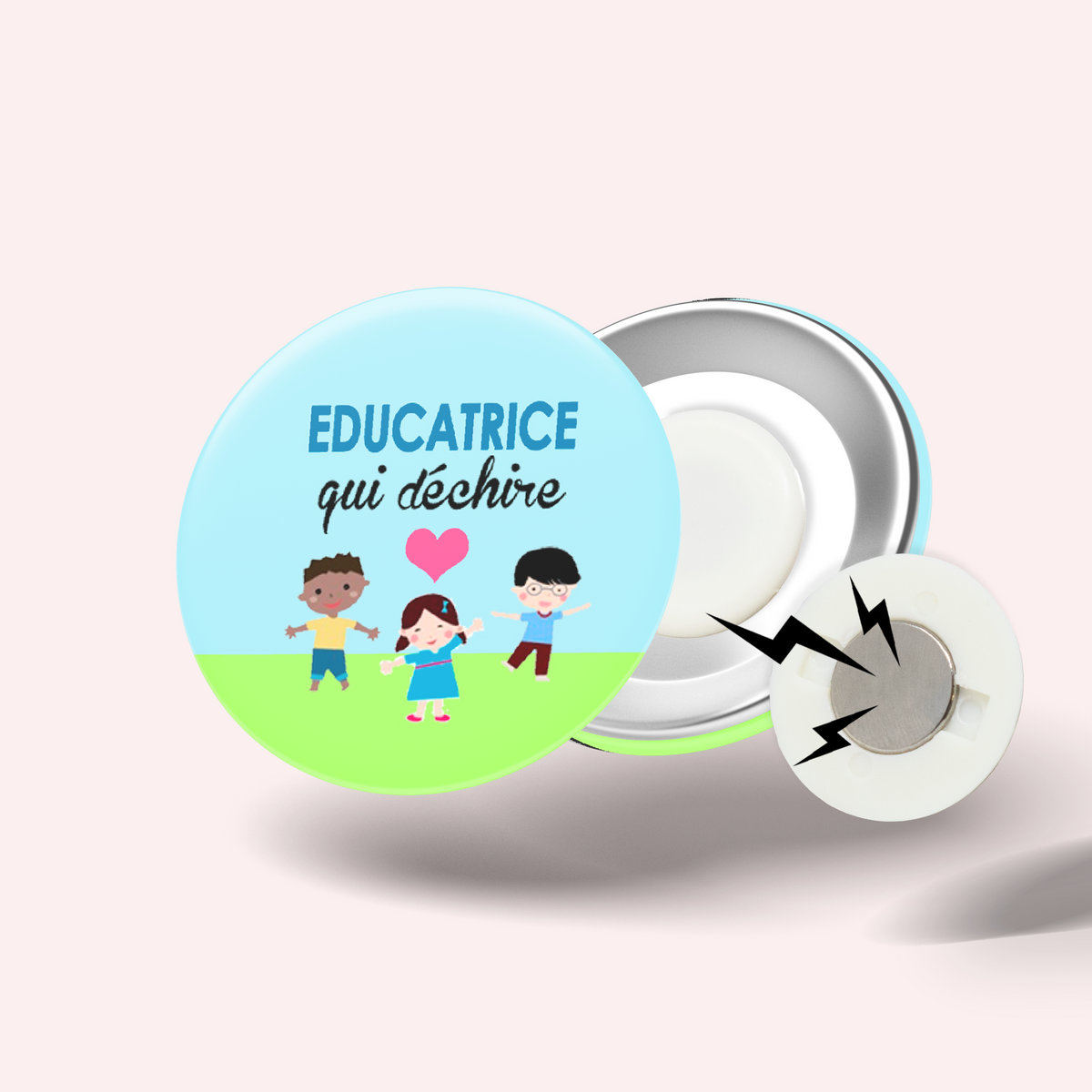 Badge Éducatrice qui déchire 004