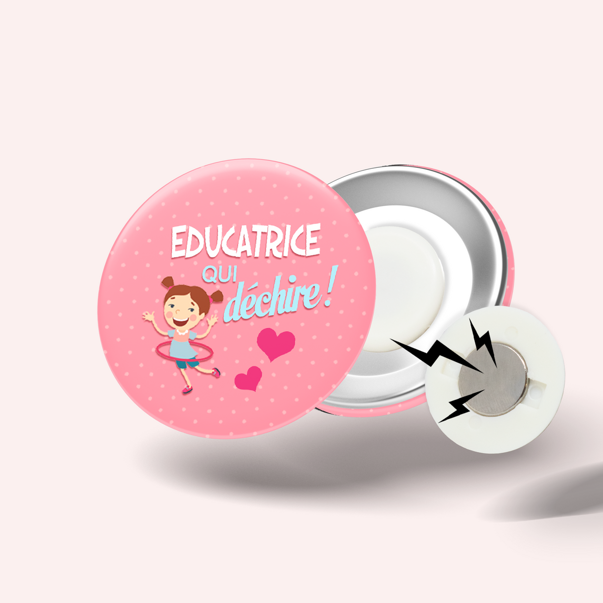 Badge Éducatrice qui déchire 008