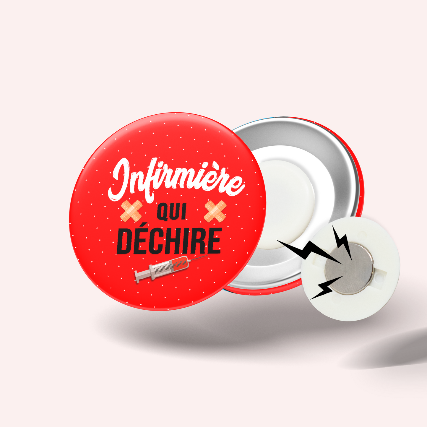 Badge Infirmière qui déchire 005