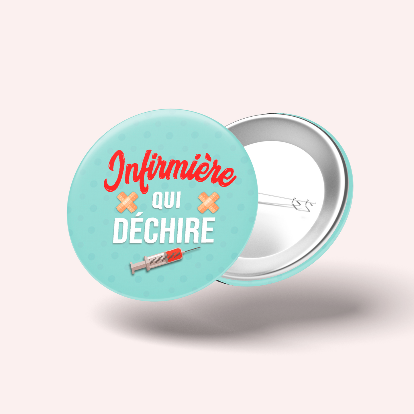 Badge Infirmière qui déchire 006