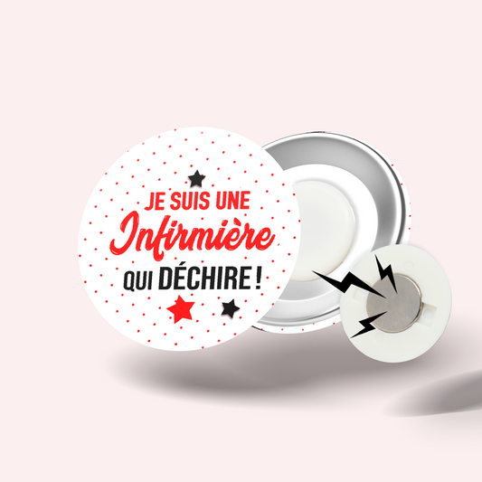 Badge Infirmière qui déchire 011