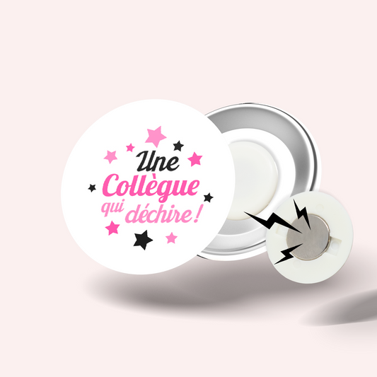 Badge Collègue qui déchire 010