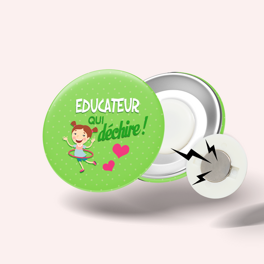 Badge Éducateur qui déchire 008