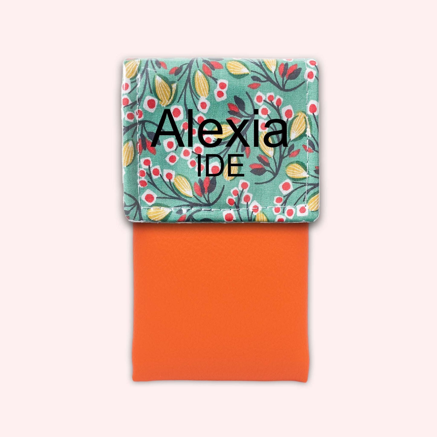 Flower 2 Magnetic Pouch