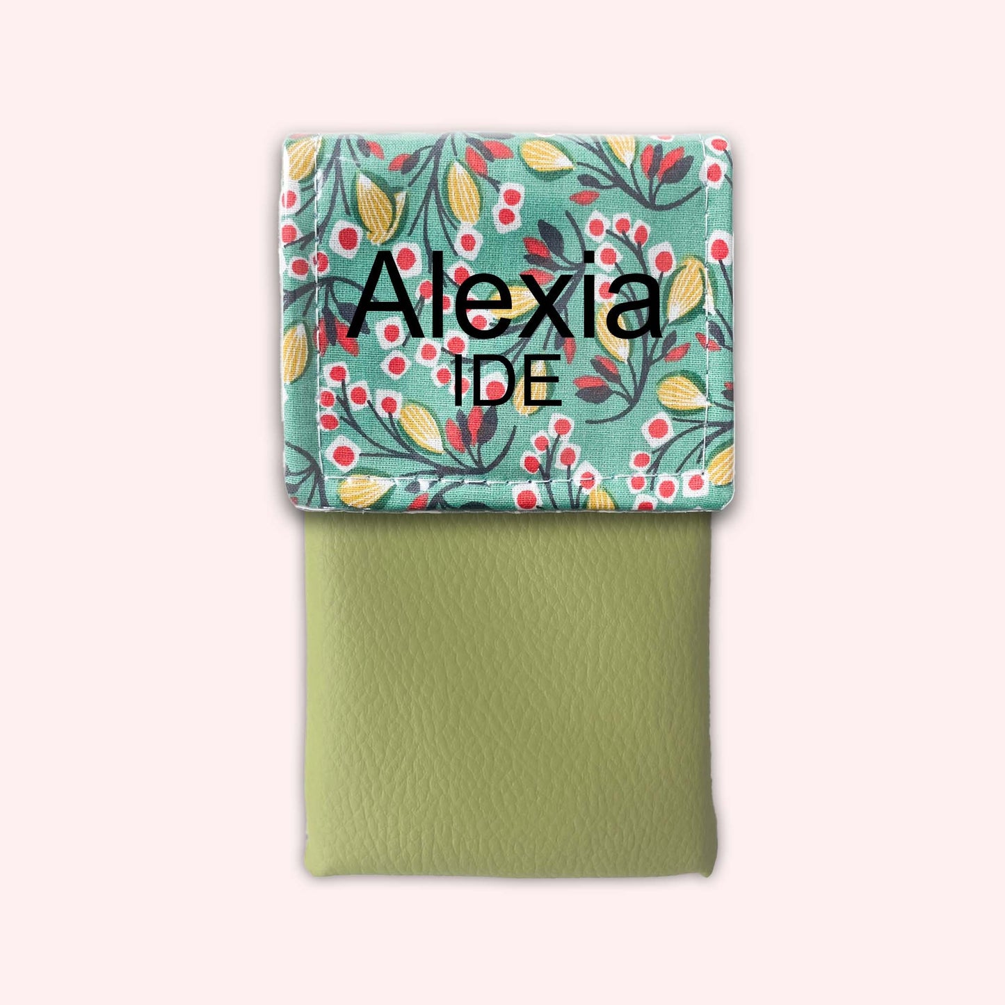 Flower 2 Magnetic Pouch