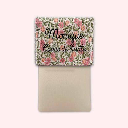 Pretty Flowers 2 Magnetic Pouch