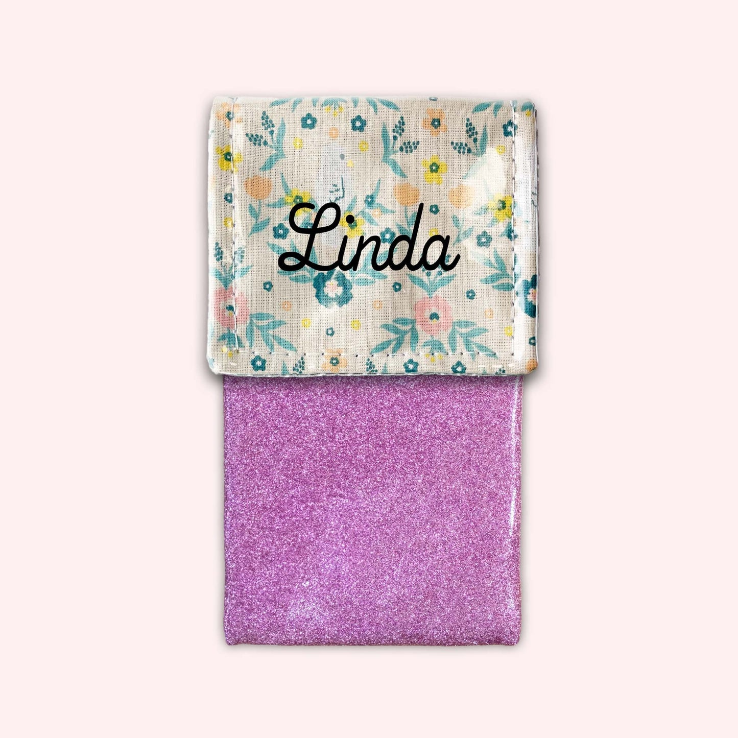Queen Magnetic Pouch