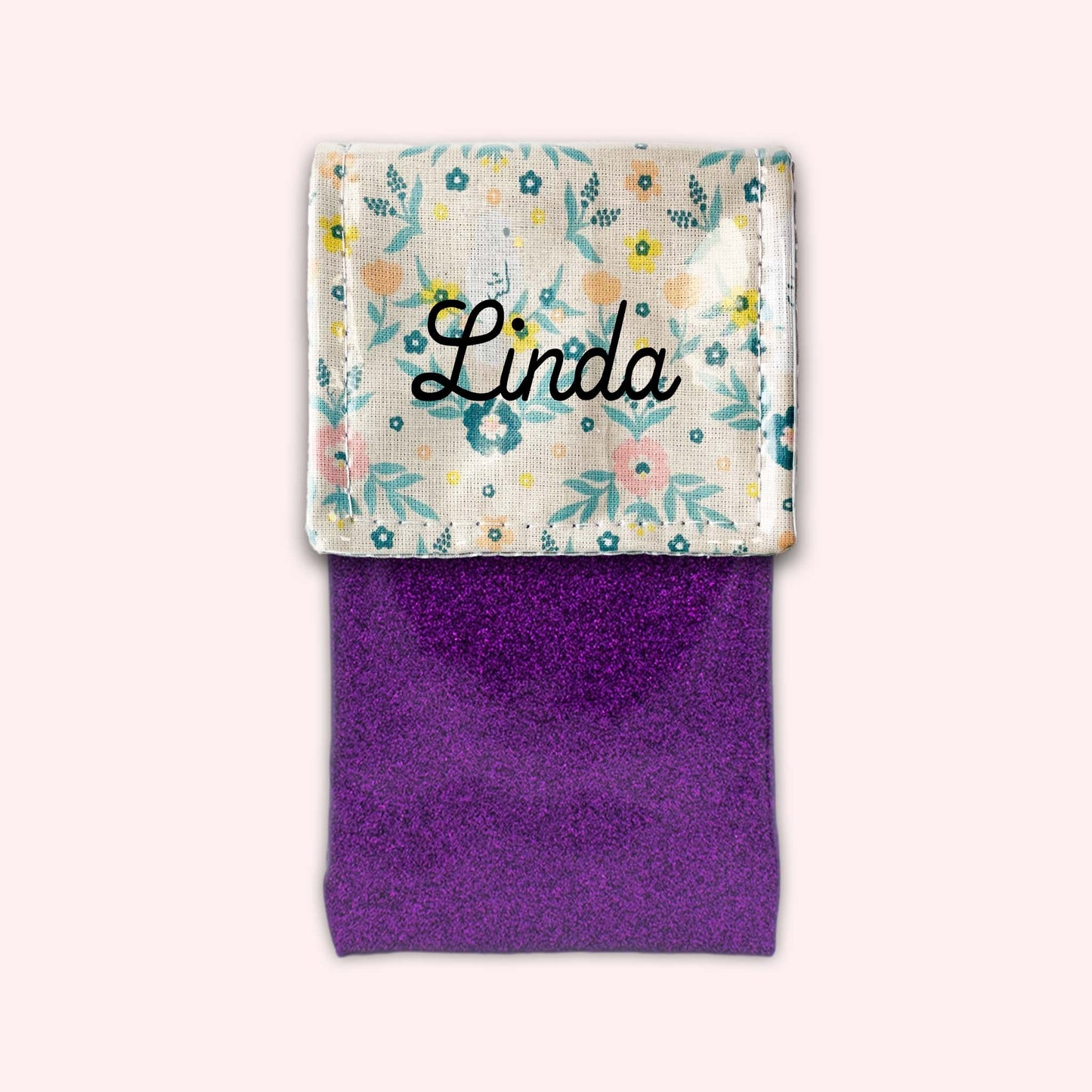 Queen Magnetic Pouch