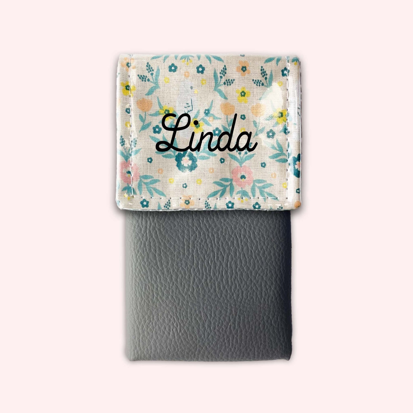 Queen Magnetic Pouch