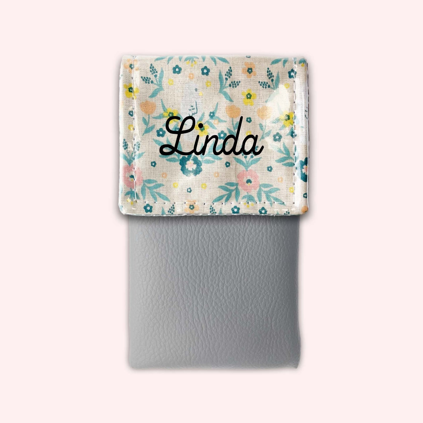 Queen Magnetic Pouch
