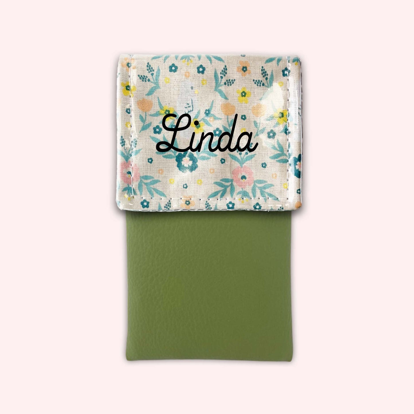 Queen Magnetic Pouch