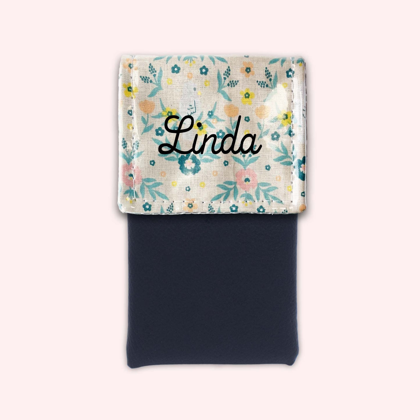 Queen Magnetic Pouch