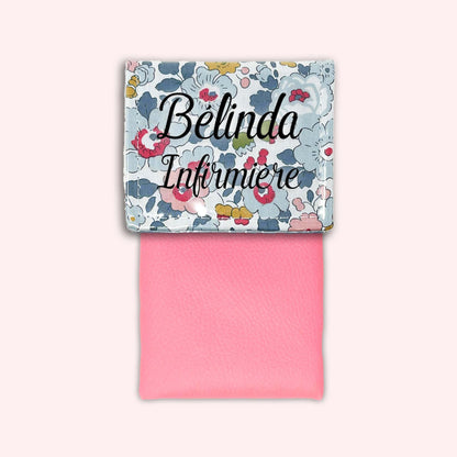 Liberty Betsy Porcelain Magnetic Pouch