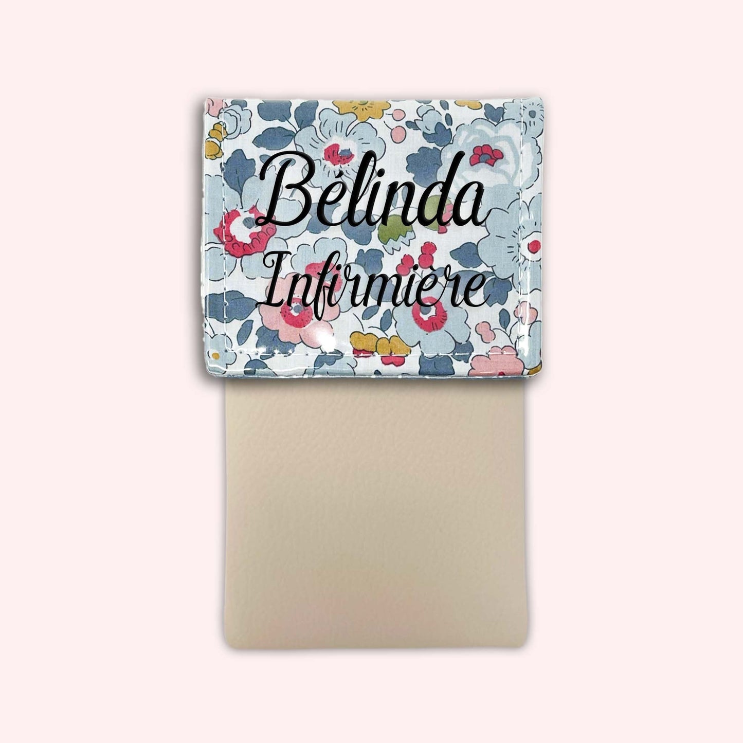 Liberty Betsy Porcelain Magnetic Pouch
