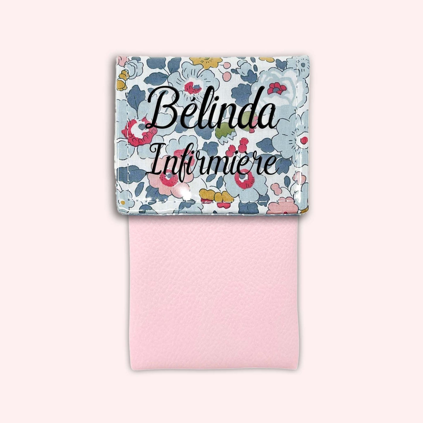 Liberty Betsy Porcelain Magnetic Pouch