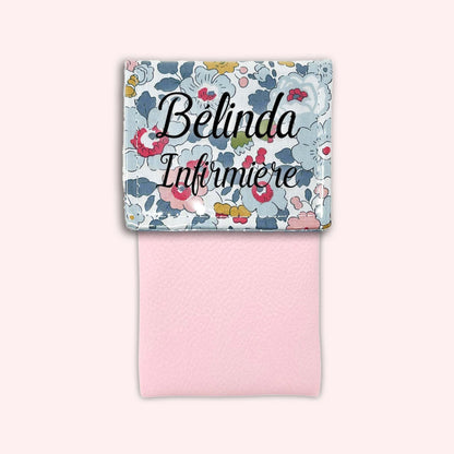 Liberty Betsy Porcelain Magnetic Pouch
