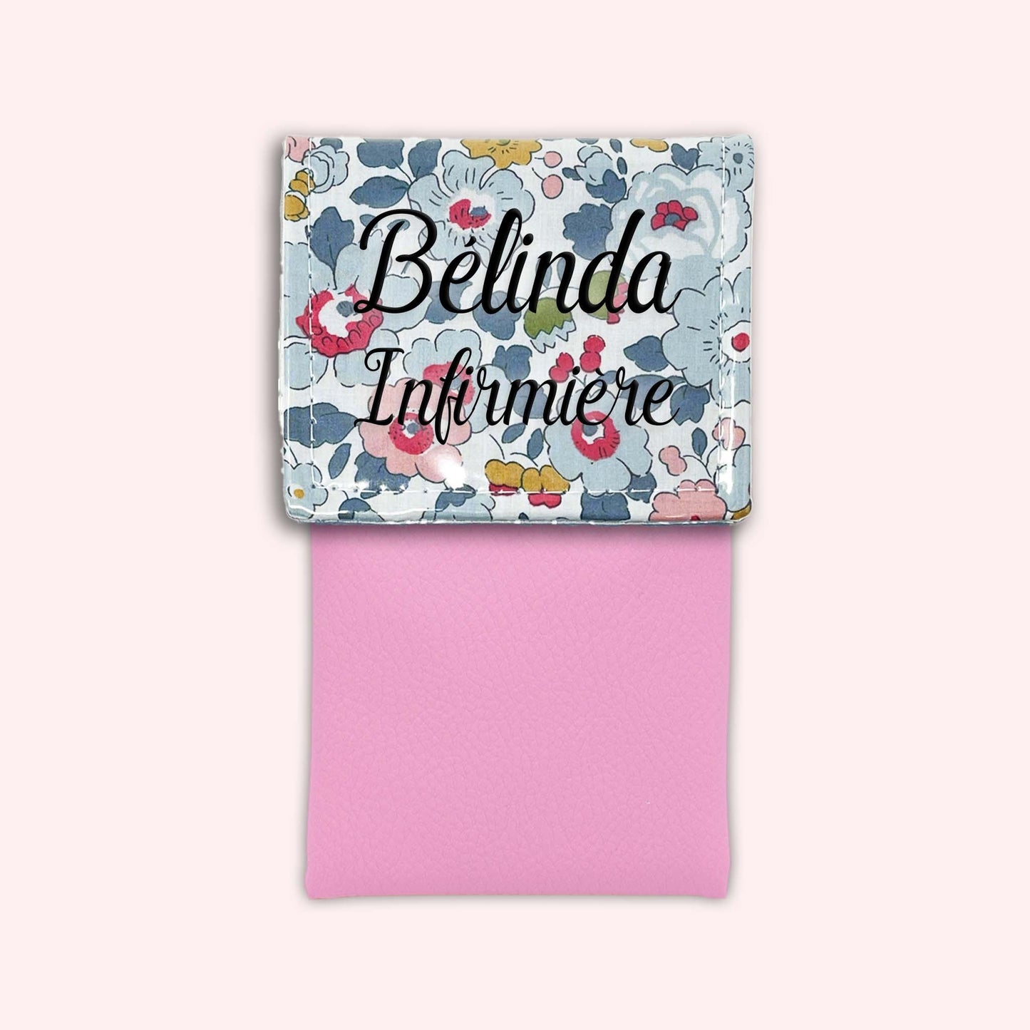 Liberty Betsy Porcelain Magnetic Pouch
