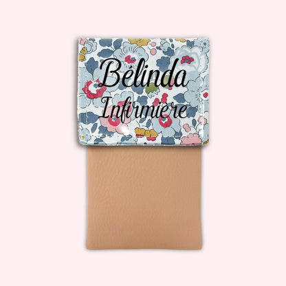 Liberty Betsy Porcelain Magnetic Pouch
