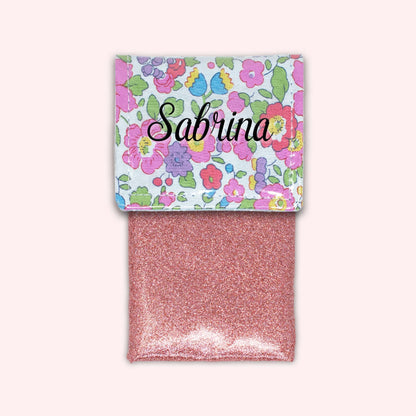 Liberty Betsy Spring Magnetic Pouch