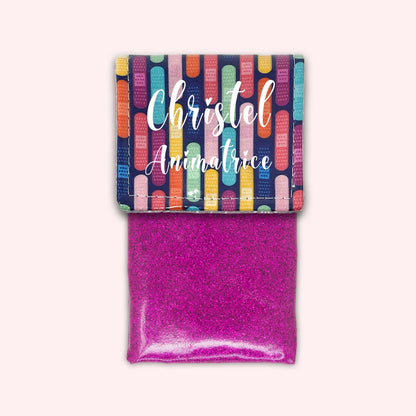 Magnetic pouch for small bandages