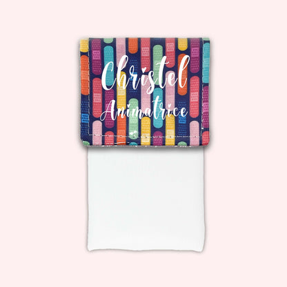 Magnetic pouch for small bandages