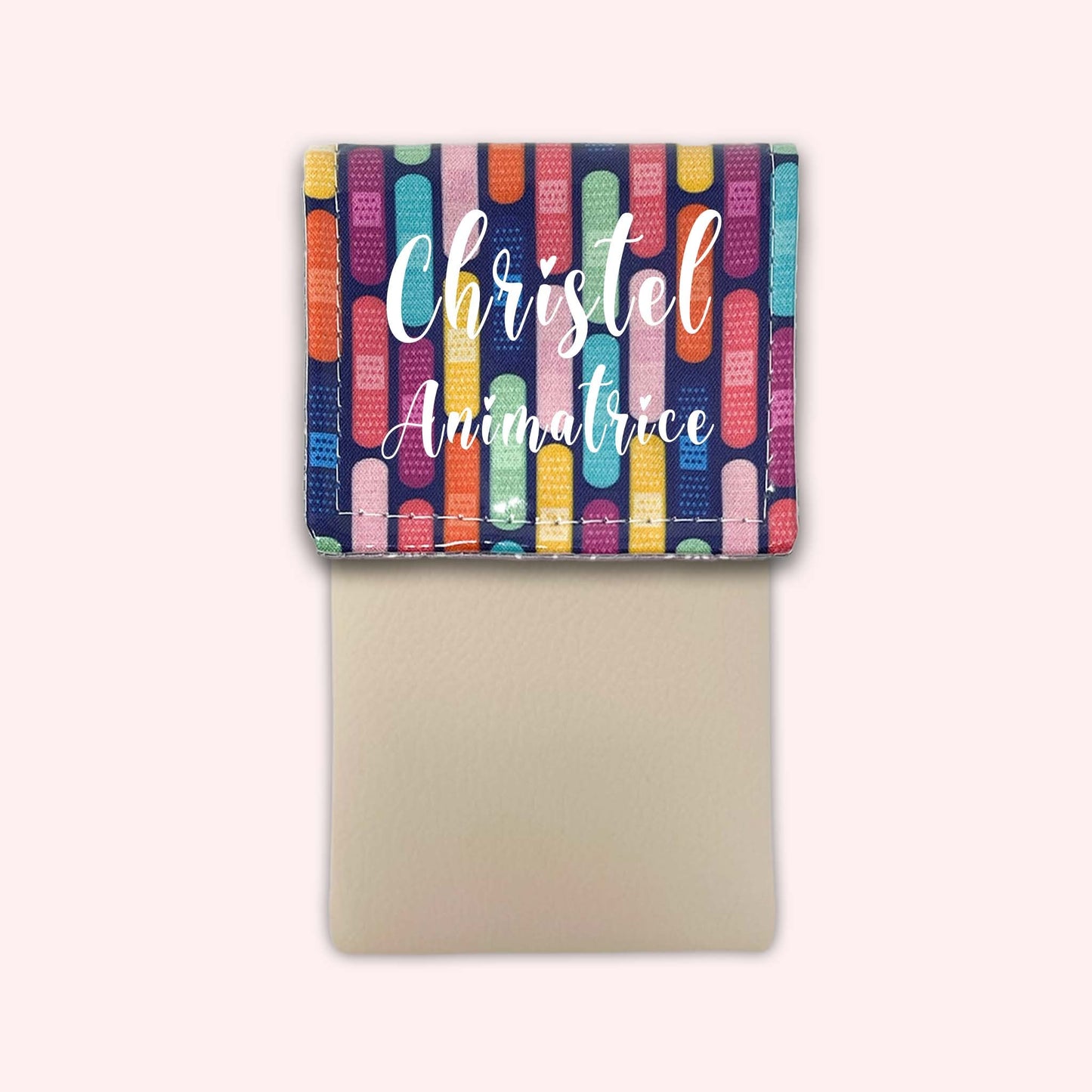 Magnetic pouch for small bandages