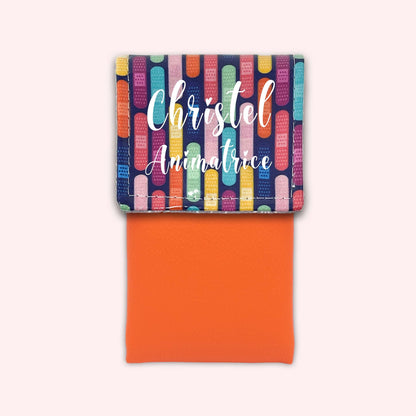 Magnetic pouch for small bandages