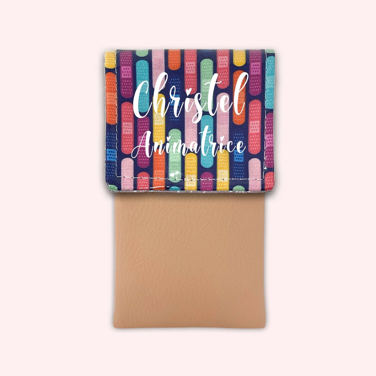 Magnetic pouch for small bandages