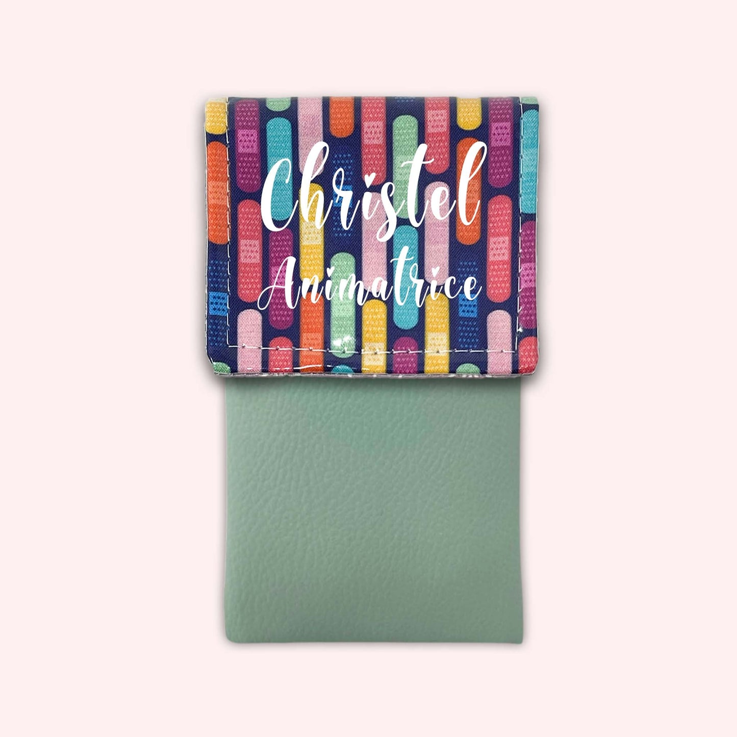 Magnetic pouch for small bandages