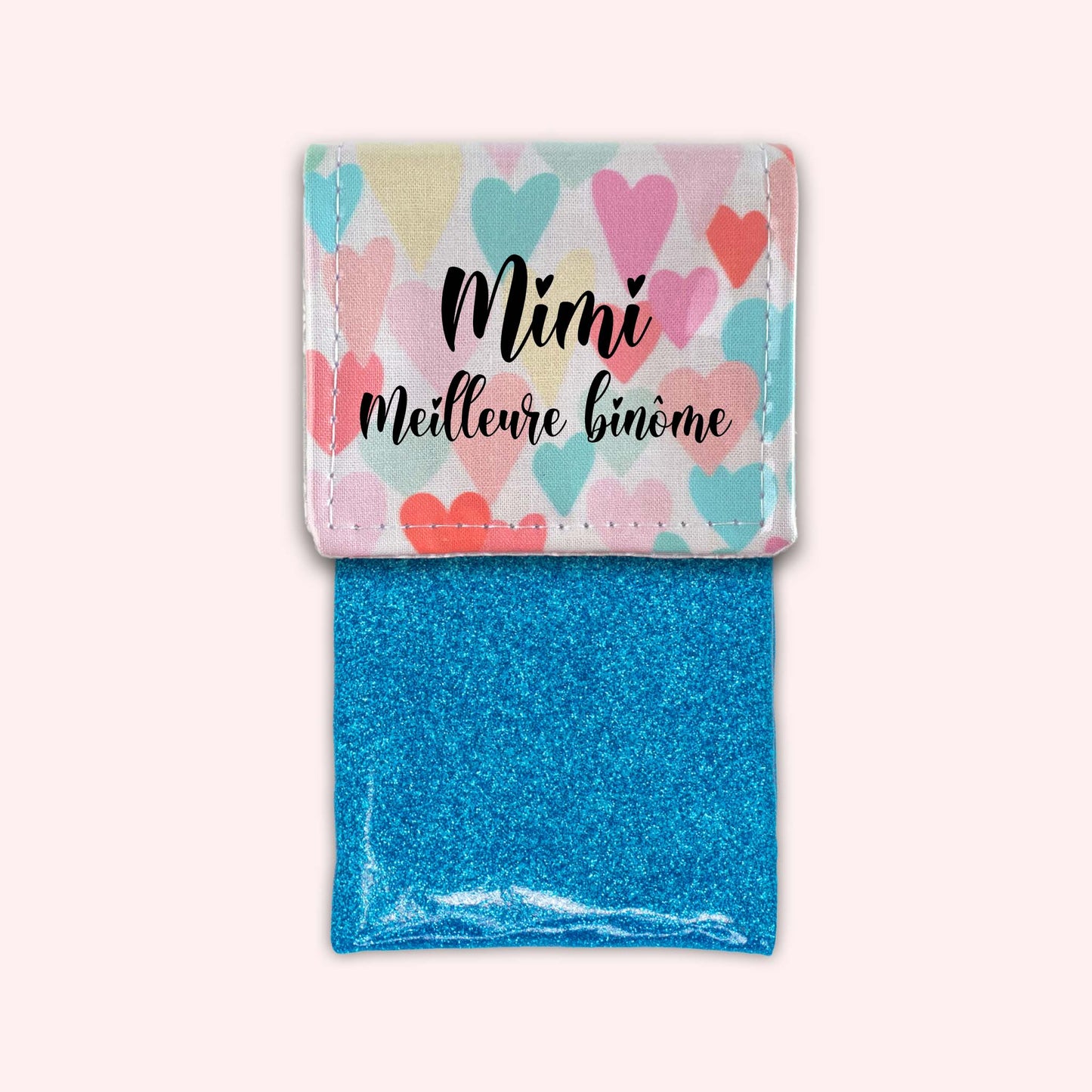 Atout Coeurs magnetic pouch