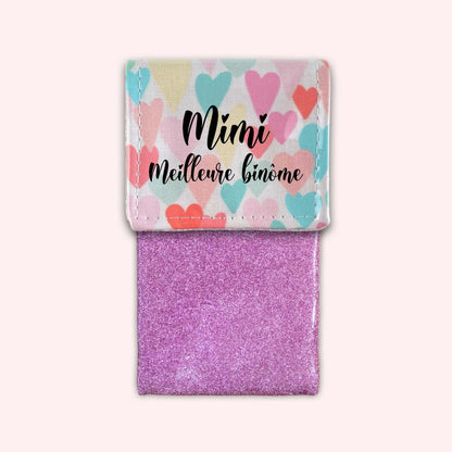 Atout Coeurs magnetic pouch