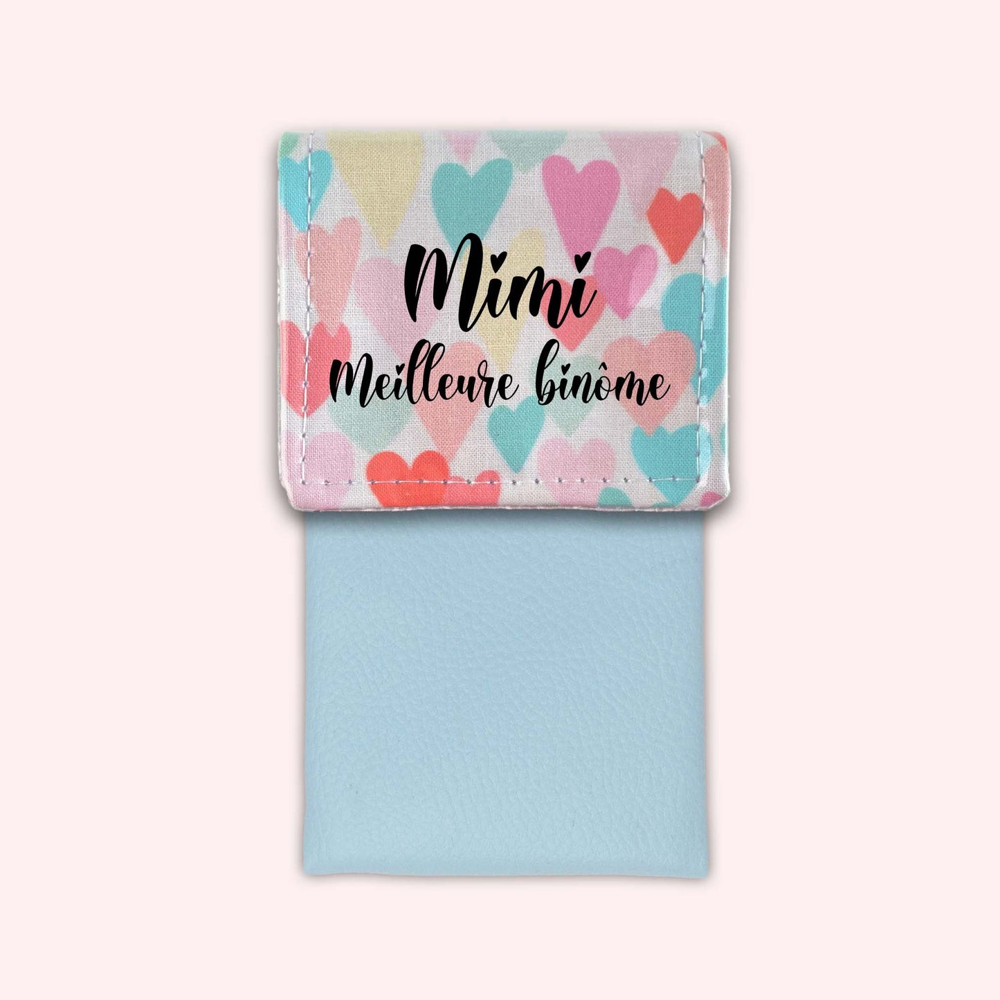 Atout Coeurs magnetic pouch