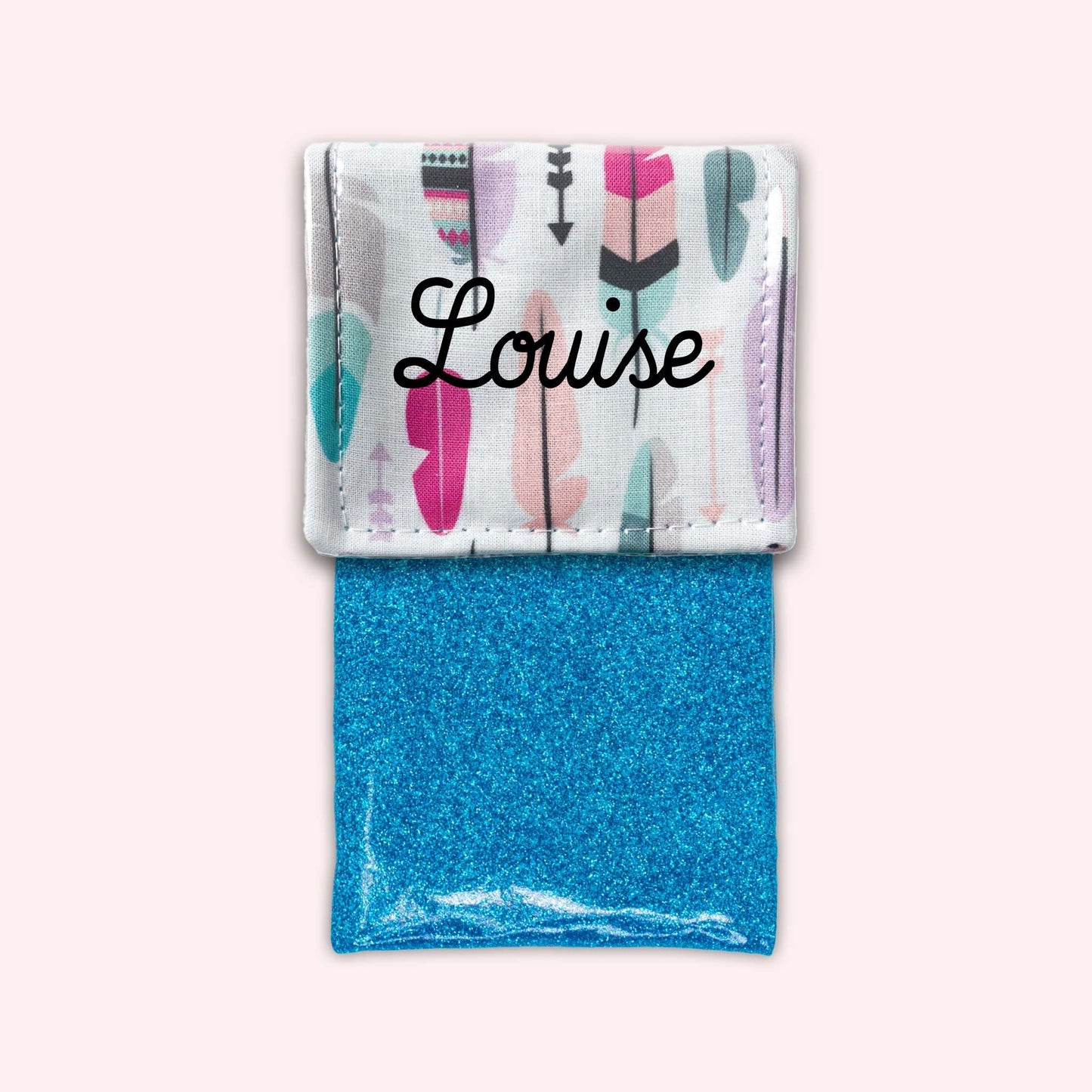 Feathers Magnetic Pouch