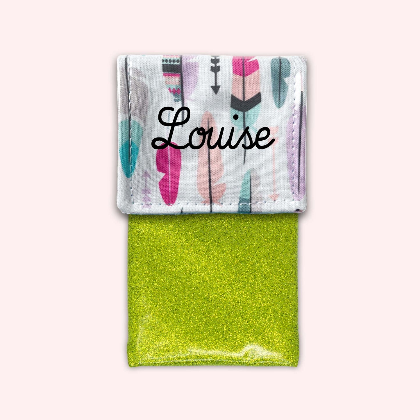 Feathers Magnetic Pouch