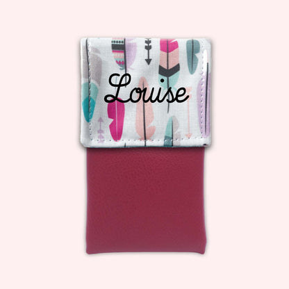 Feathers Magnetic Pouch