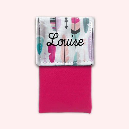Feathers Magnetic Pouch