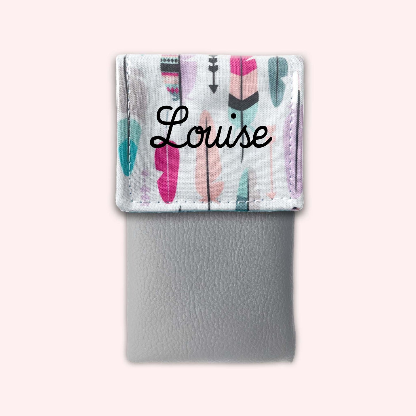 Feathers Magnetic Pouch