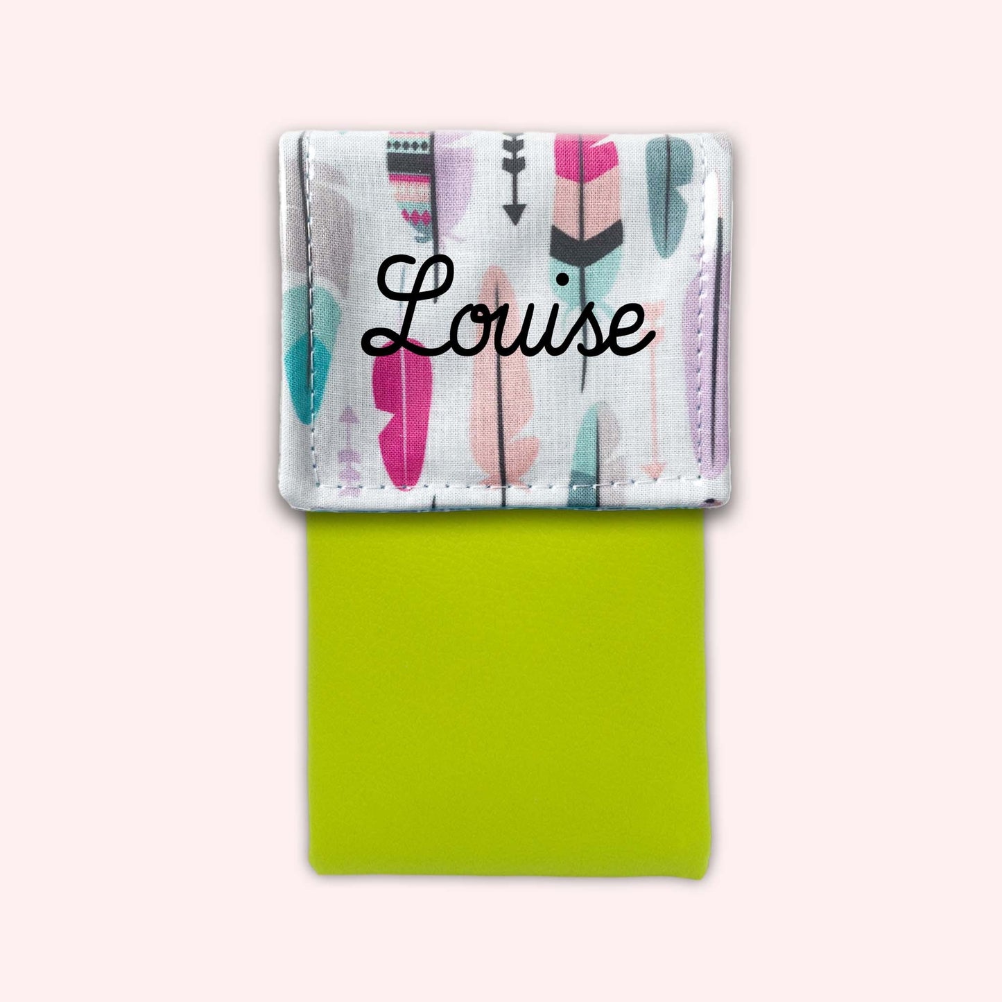 Feathers Magnetic Pouch