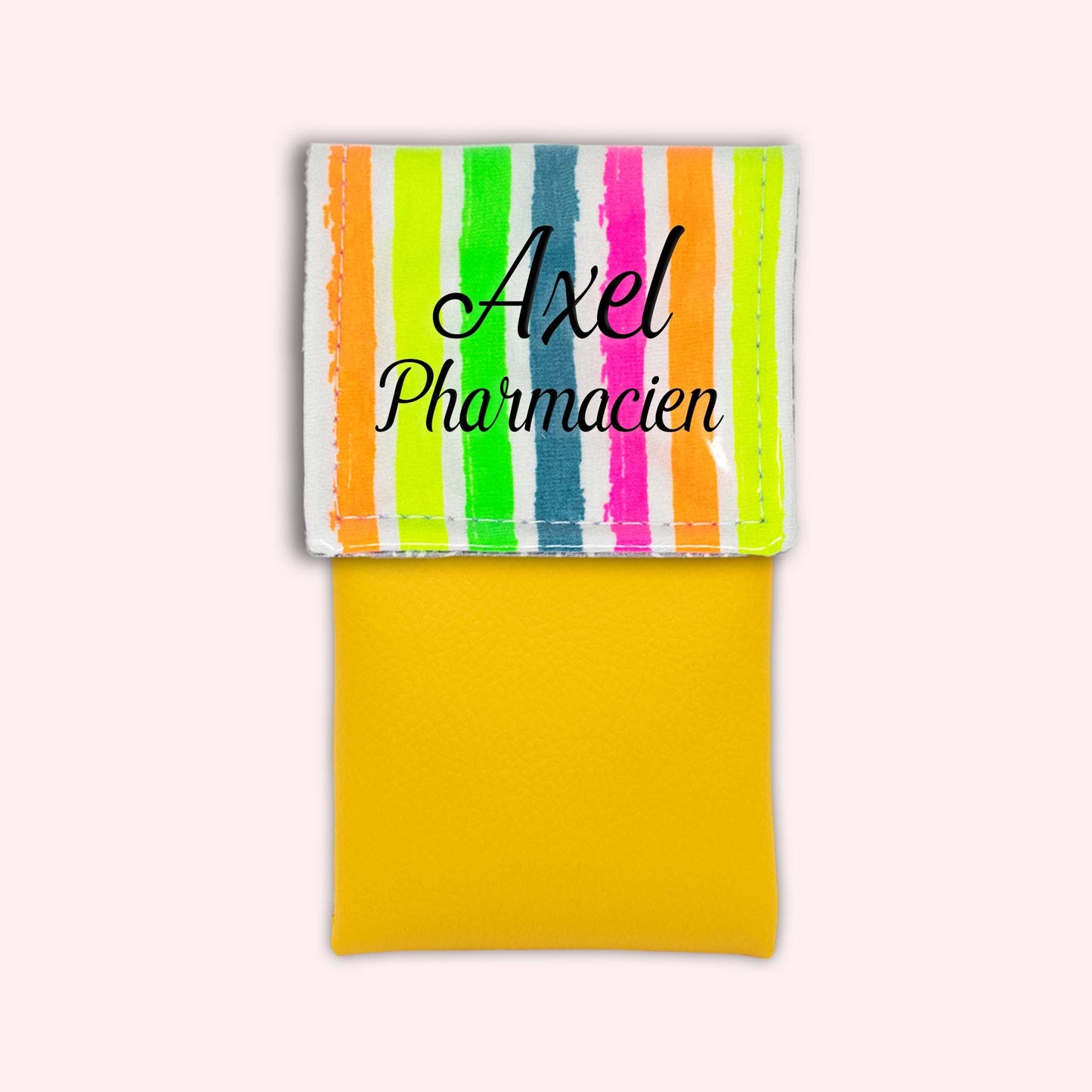 Cannes magnetic pouch