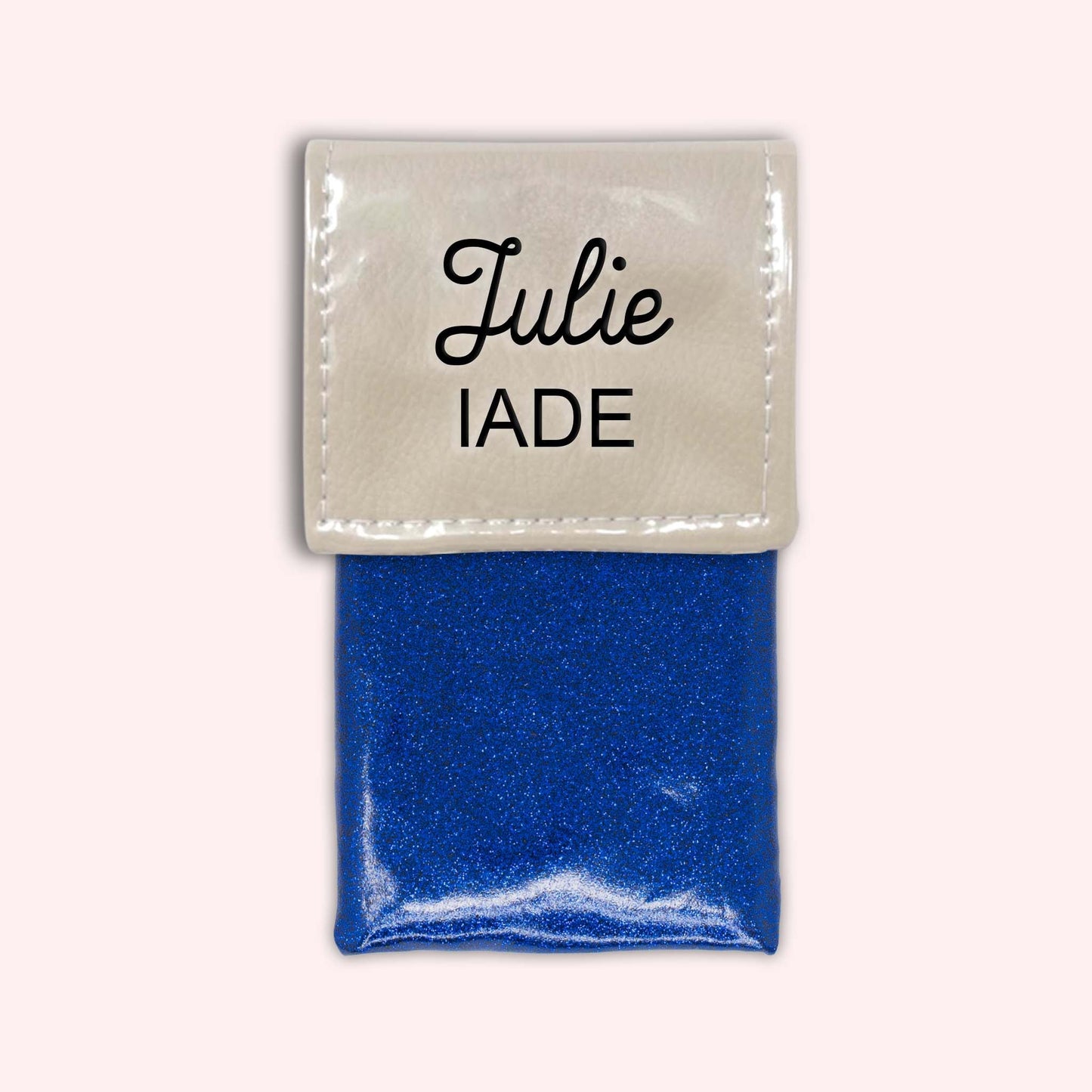 Mastic two-tone flap pouch