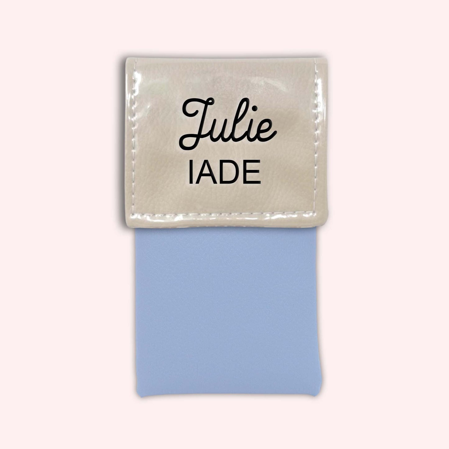 Mastic two-tone flap pouch