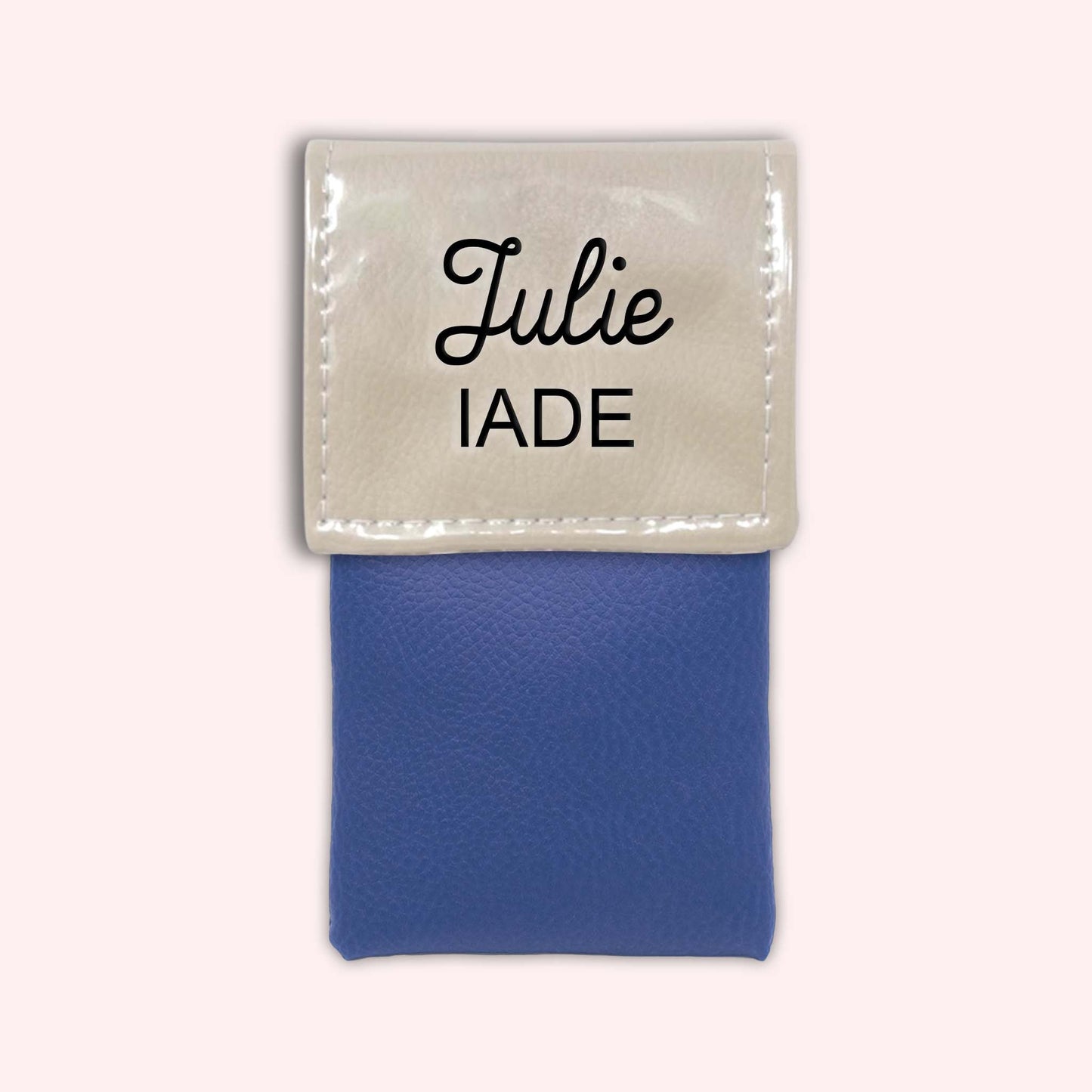 Mastic two-tone flap pouch