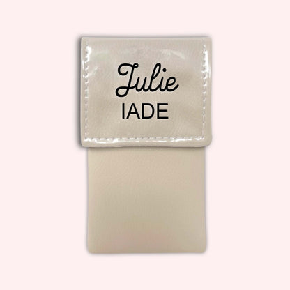 Mastic two-tone flap pouch