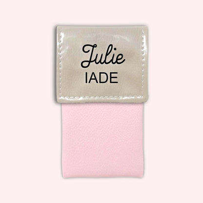 Mastic two-tone flap pouch