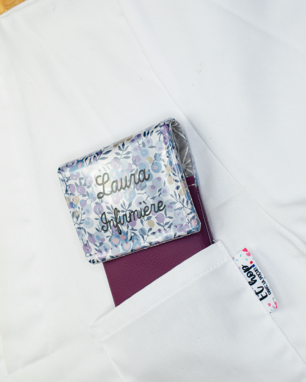 Pochette aimantée Liberty Wiltshire Violet