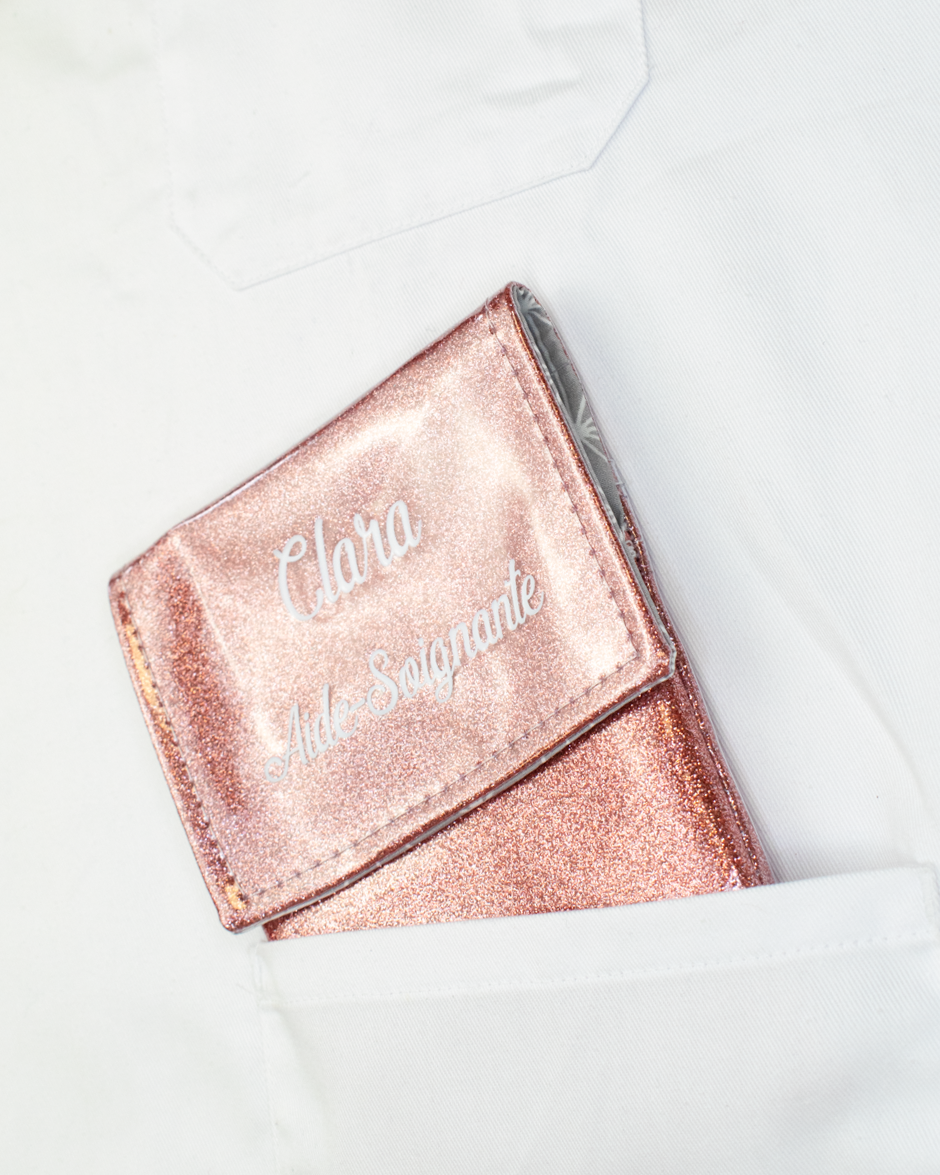 Pale pink glitter magnetic pouch